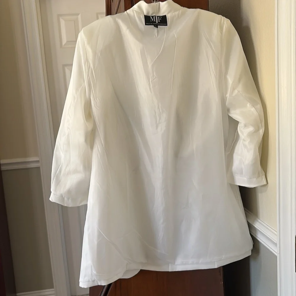 *Elegant Embellished White Blazer Jacket w Queen Bee Beaded Design Shawl Lapel - Picture 13 of 16